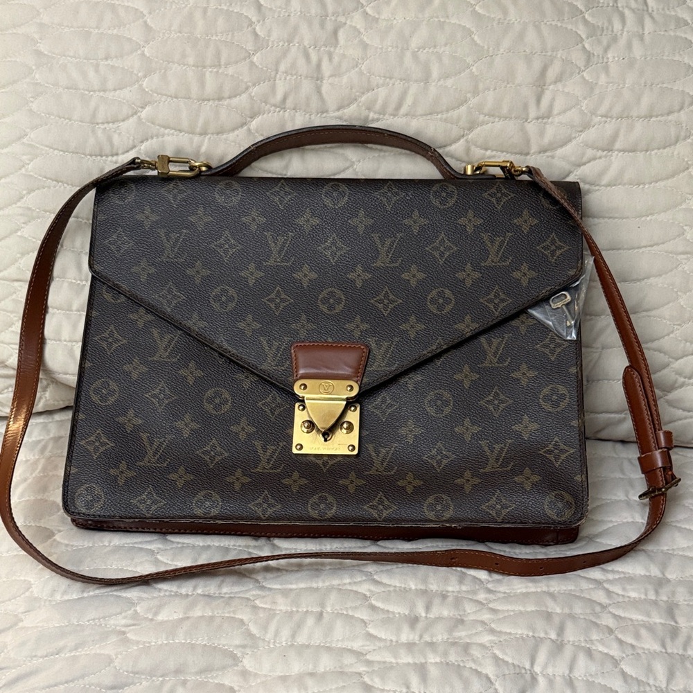 Authentic Louis Vuitton Dark Brown Monogram Briefcase/ 2 way bag